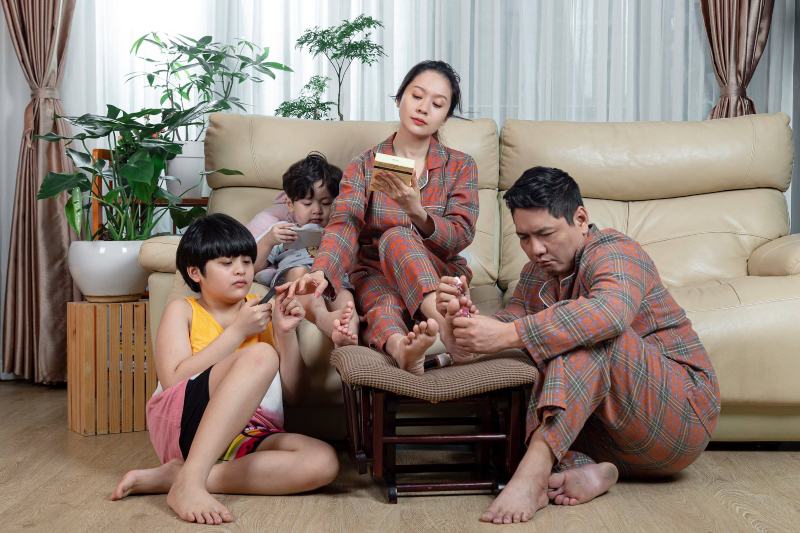 phong van duc thinh thanh thuy - 4